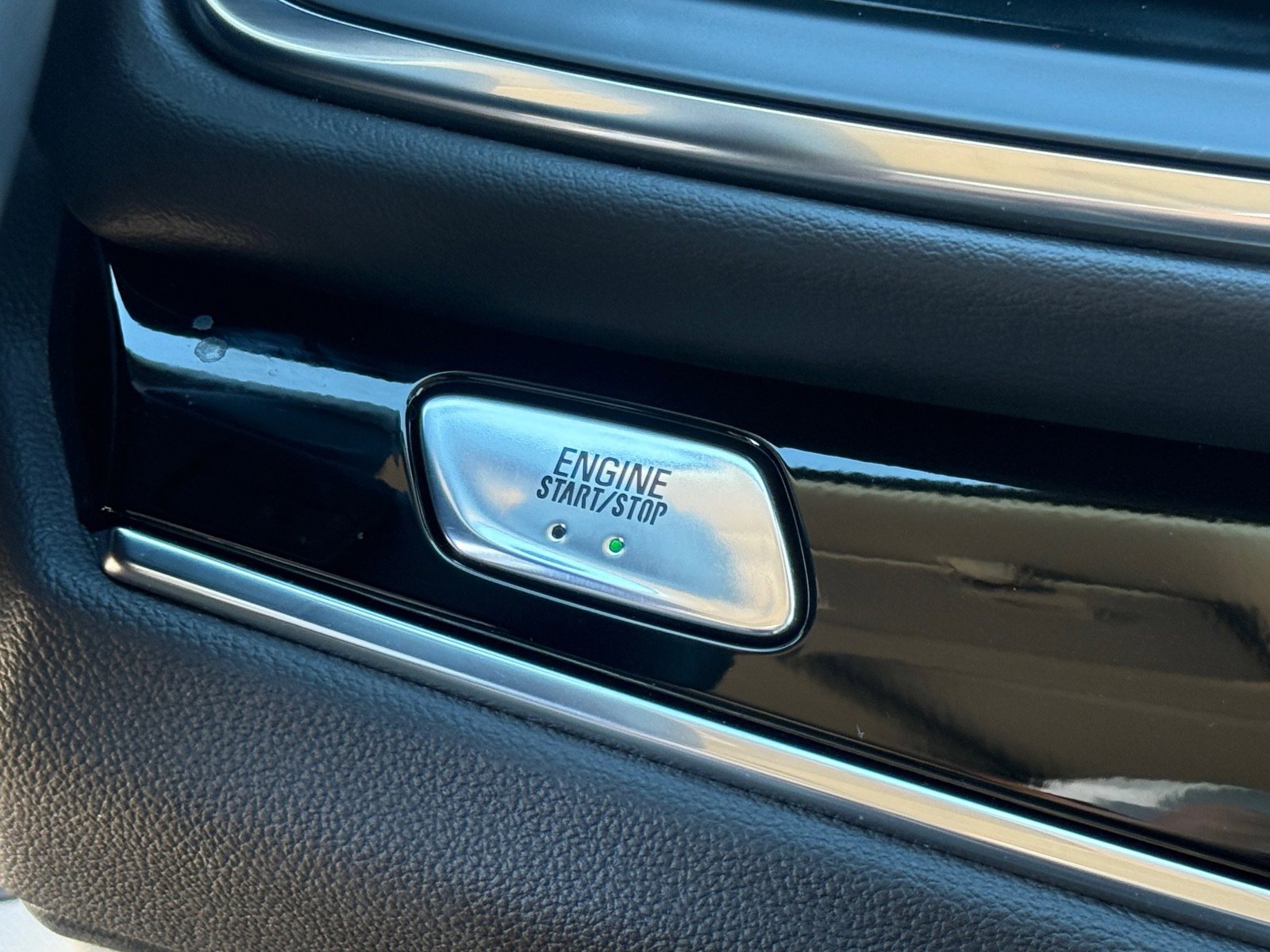 Used 2024 Buick Enclave Avenir w/ Trailering Package, 5000 lbs. image 25