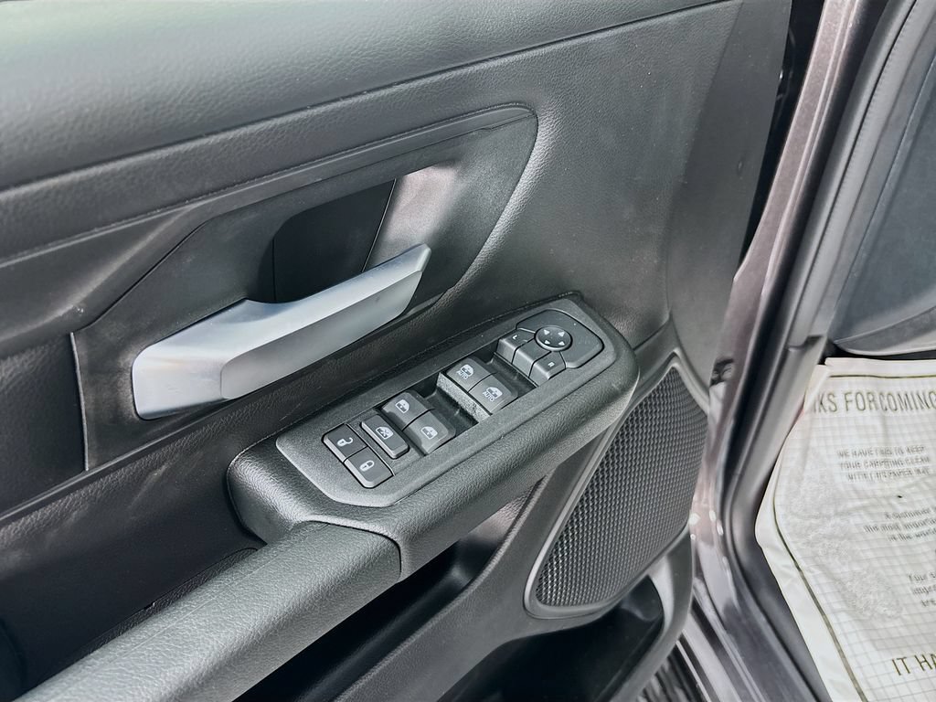 New 2026 RAM 1500 Express AWD/4WD image 18