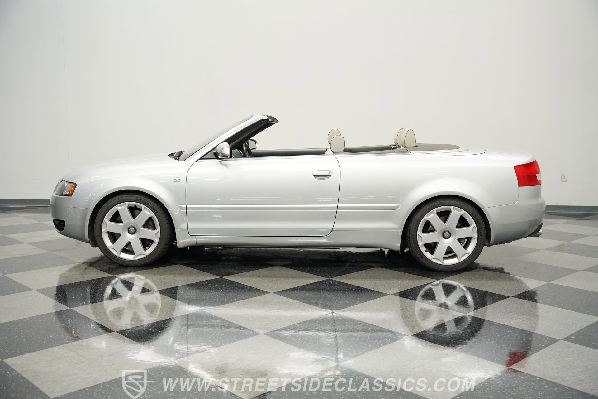 Used 2004 Audi S4 Cabriolet image 7