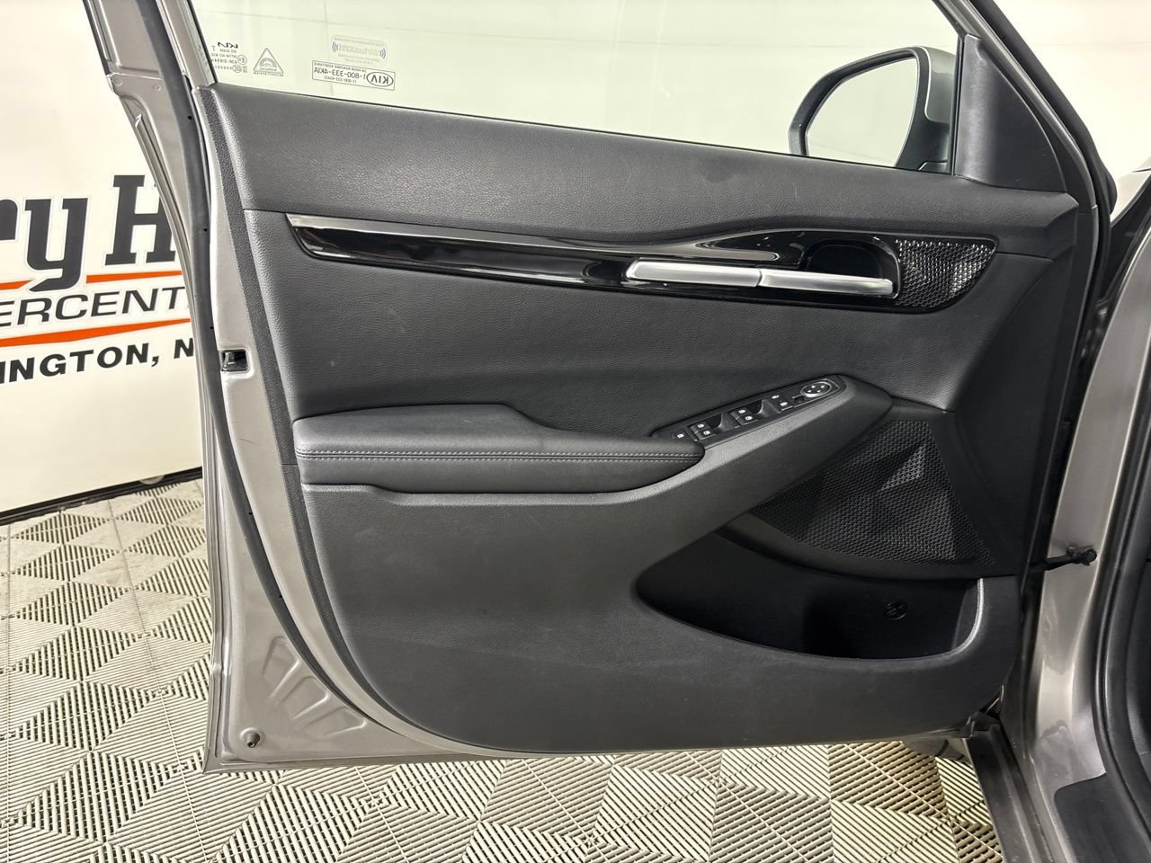Used 2022 Kia Seltos S FWD image 7