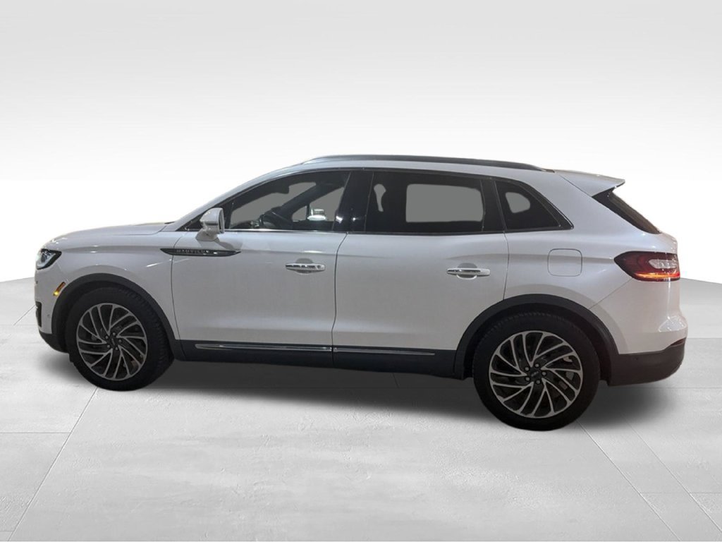 Used 2019 Lincoln Nautilus Reserve FWD image 12