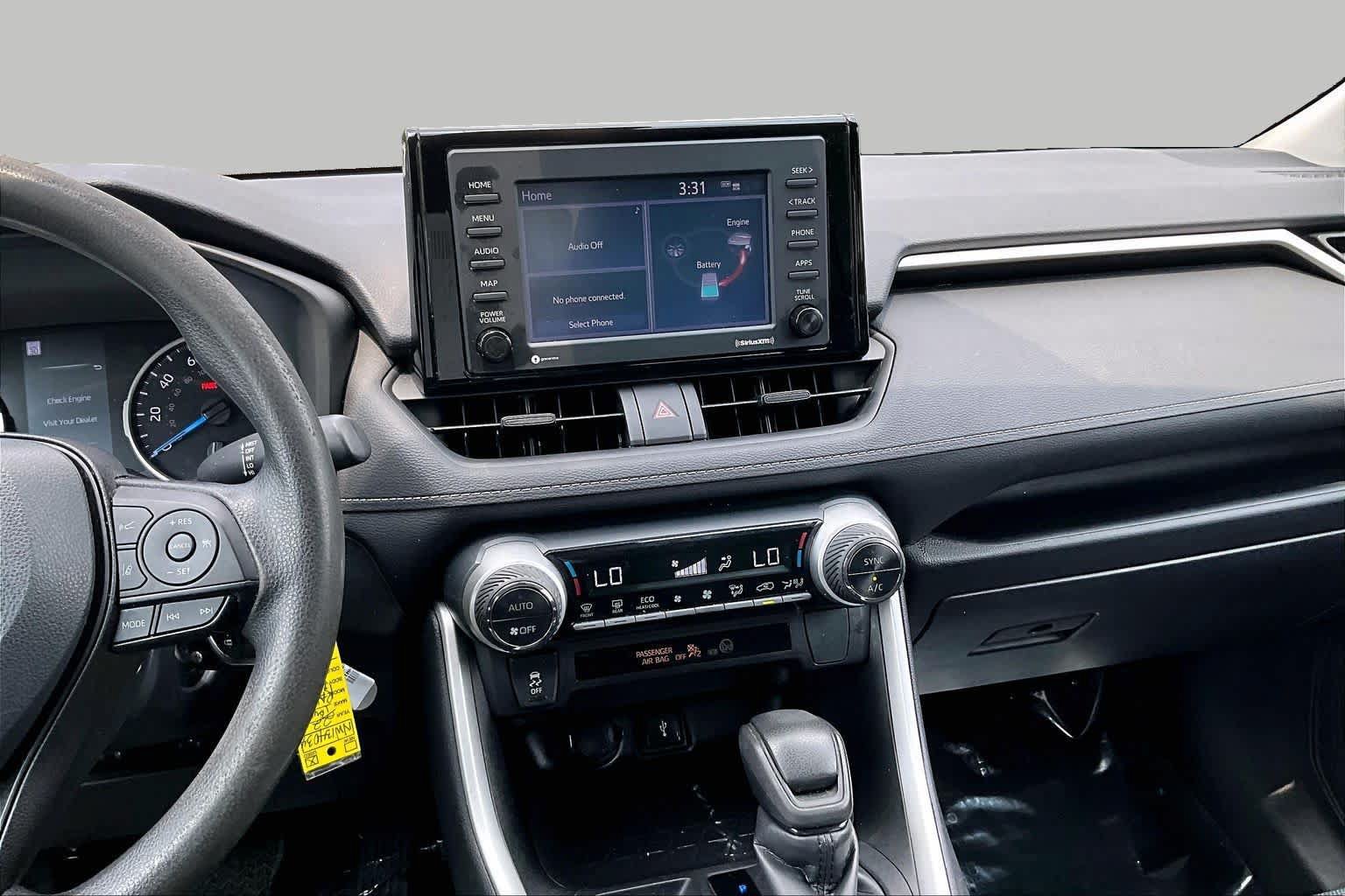 Used 2022 Toyota RAV4 LE AWD/4WD image 7