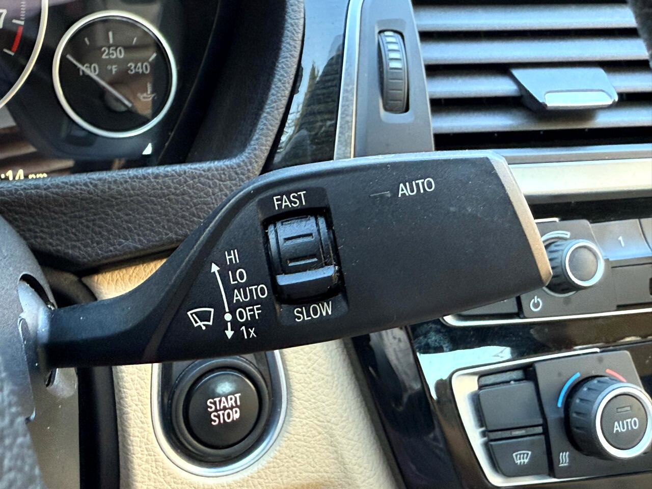 Used 2018 BMW 330e image 32