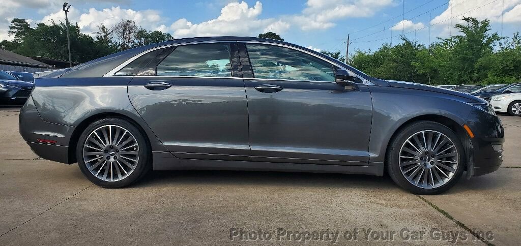 Used 2016 Lincoln MKZ w/ Equipment Group 300A Reserve FWD image 9