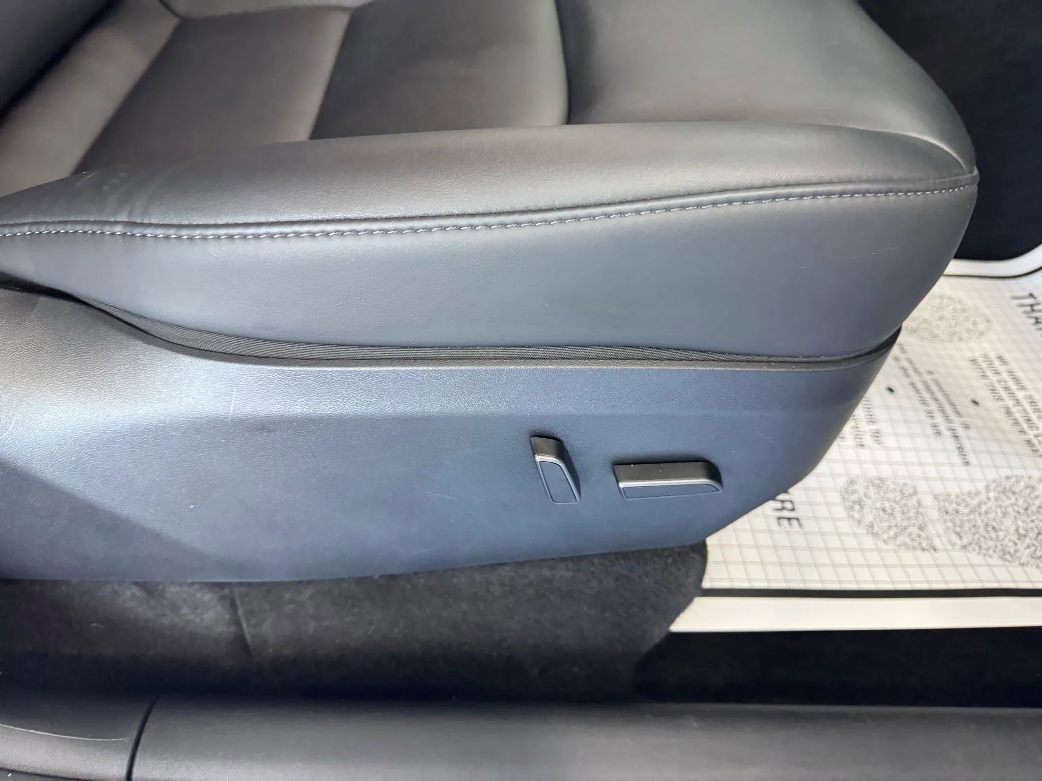 Used 2023 Tesla Model Y Long Range image 12