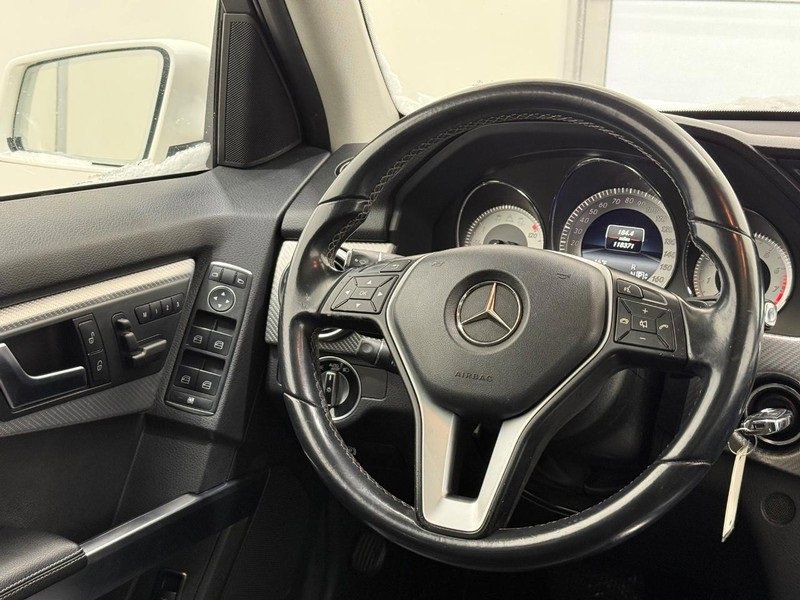 Used 2014 Mercedes-Benz GLK 350 4MATIC image 11