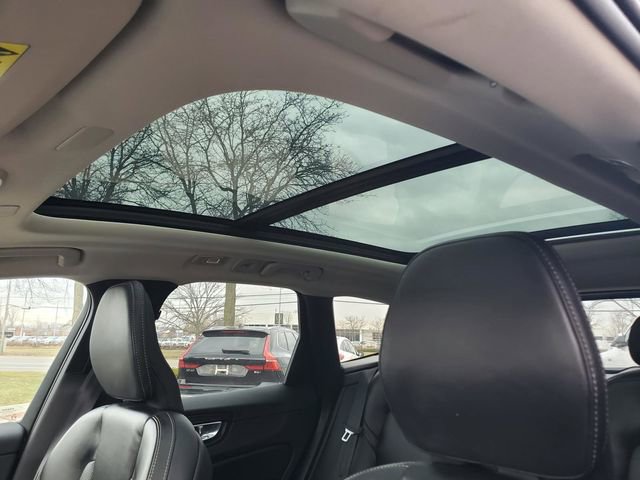 Certified 2022 Volvo XC60 B5 Inscription image 13