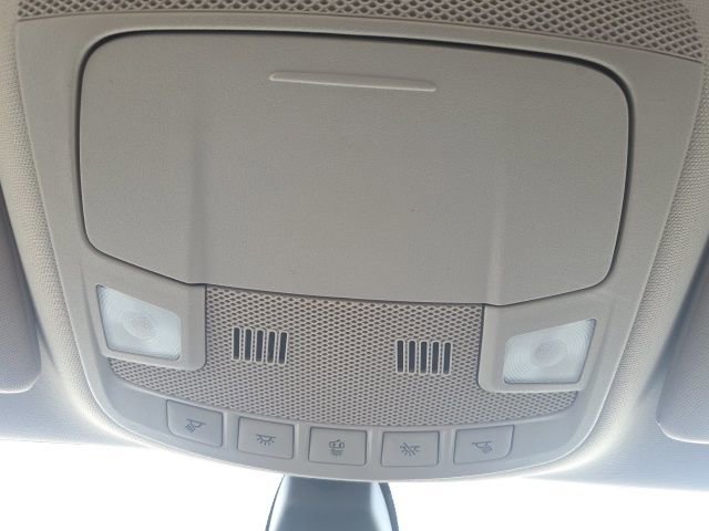 Used 2020 Ford Fusion SE image 28