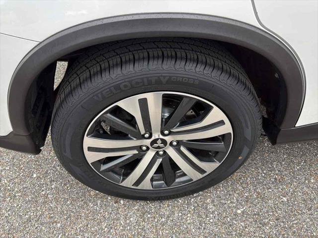 Used 2020 Mitsubishi Outlander Sport SE FWD image 12