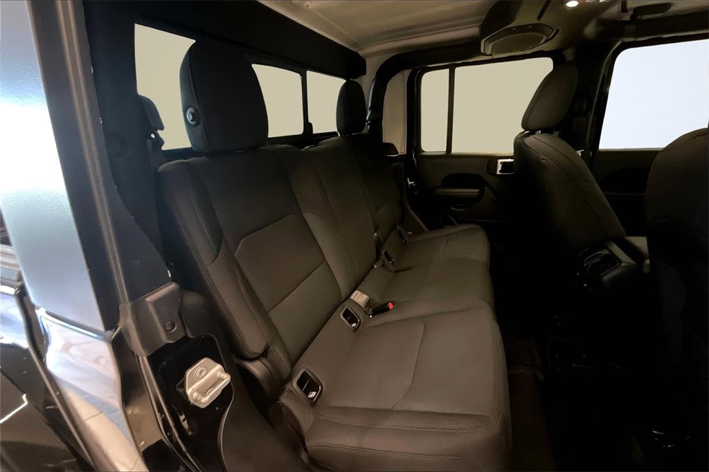 Used 2022 Jeep Gladiator Willys image 28