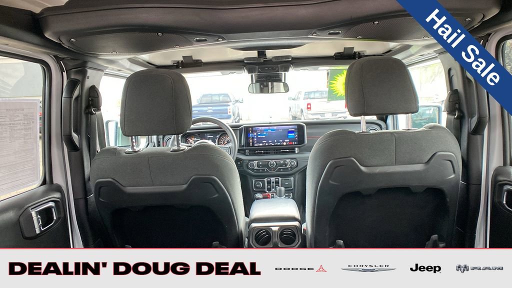 Used 2024 Jeep Wrangler Unlimited Rubicon image 34