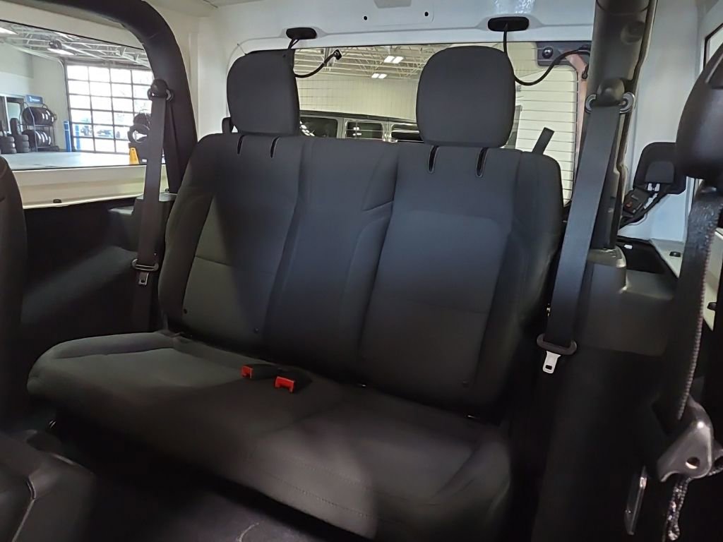 Used 2022 Jeep Wrangler Sport AWD/4WD image 29