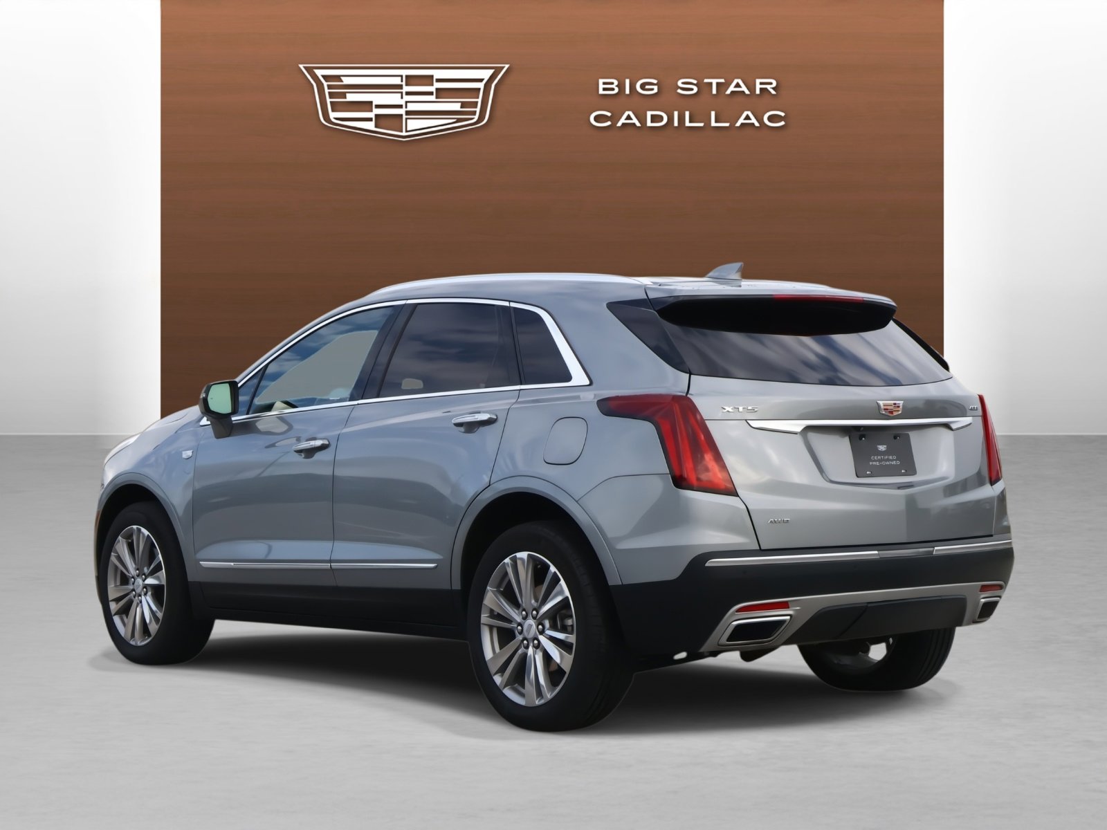 Used 2024 Cadillac XT5 Premium Luxury image 3