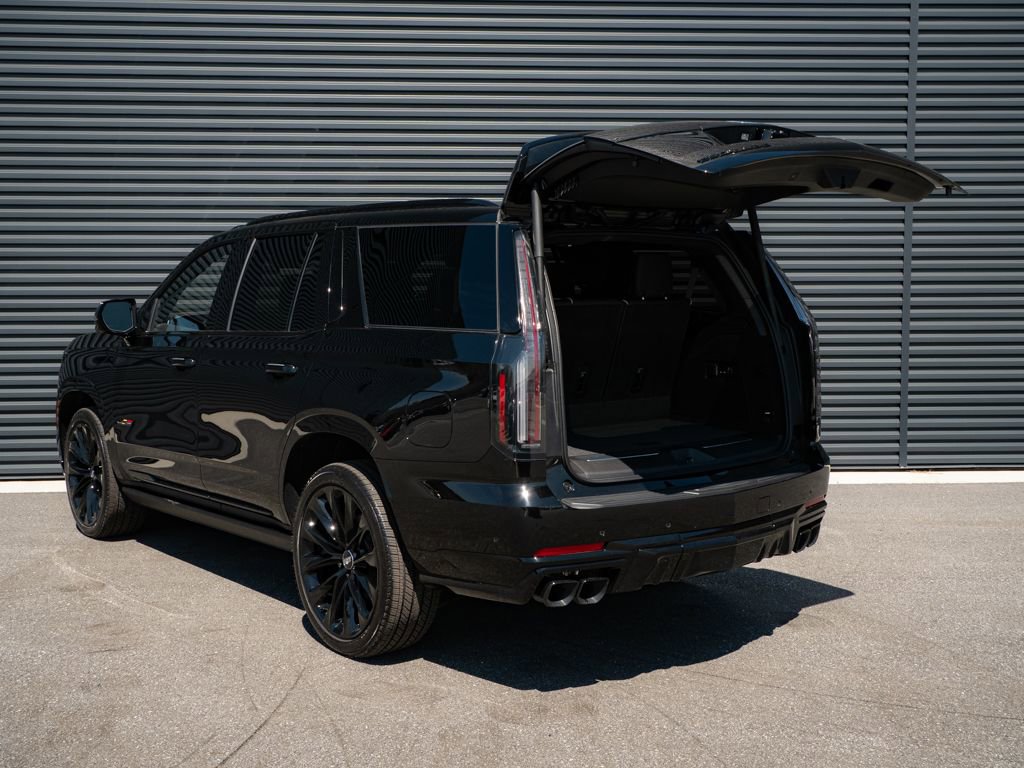 Used 2026 Cadillac Escalade V w/ LPO, ONYX Package AWD/4WD image 38