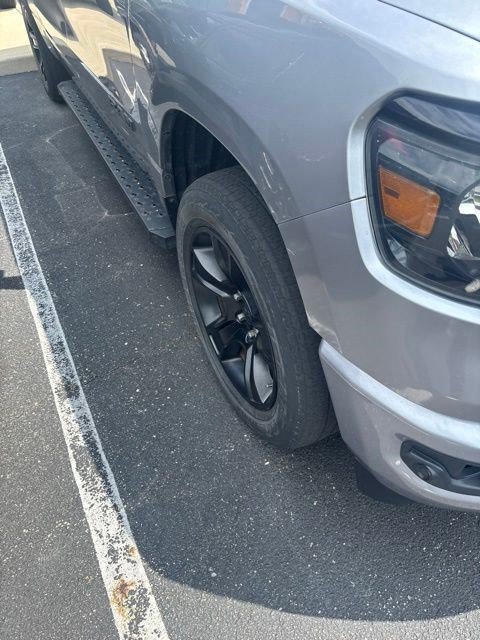 Used 2022 RAM 1500 Big Horn AWD/4WD image 3