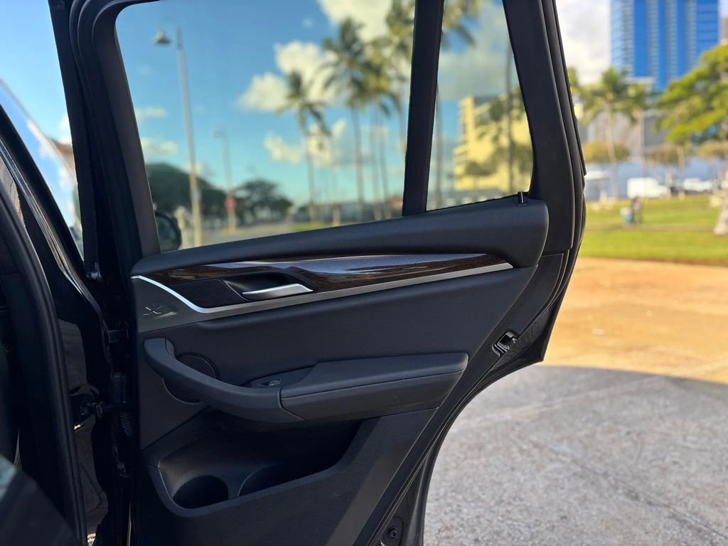 Used 2021 BMW X3 xDrive30e w/ Premium Package image 16