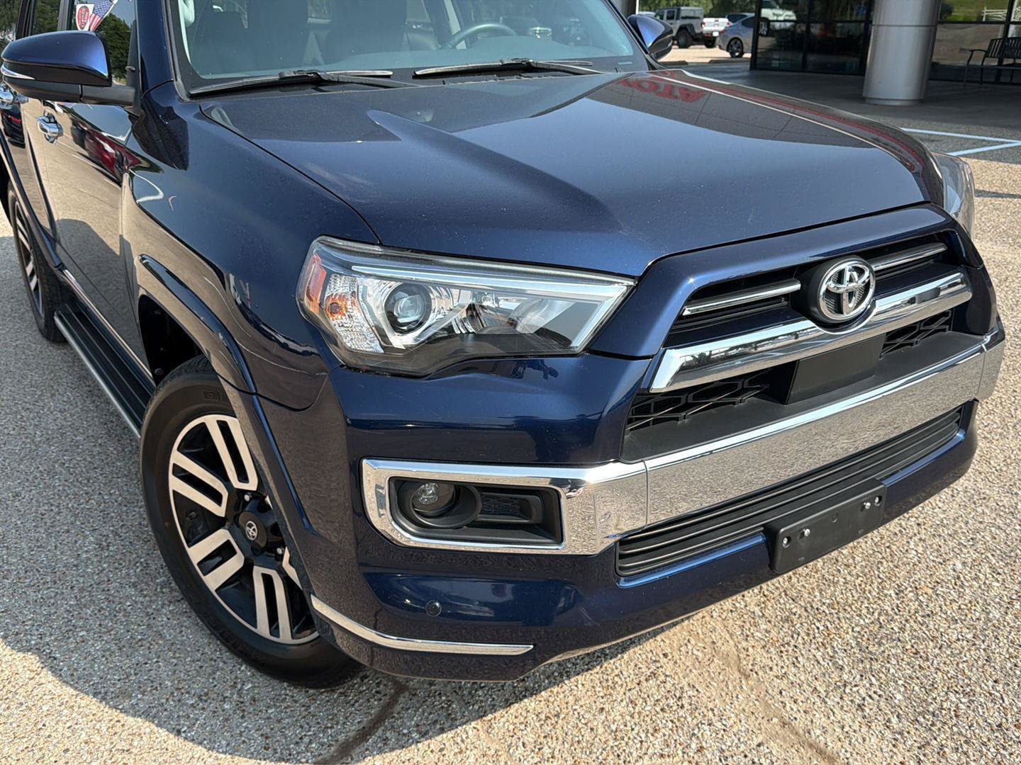Used 2021 Toyota 4Runner Limited AWD/4WD image 8
