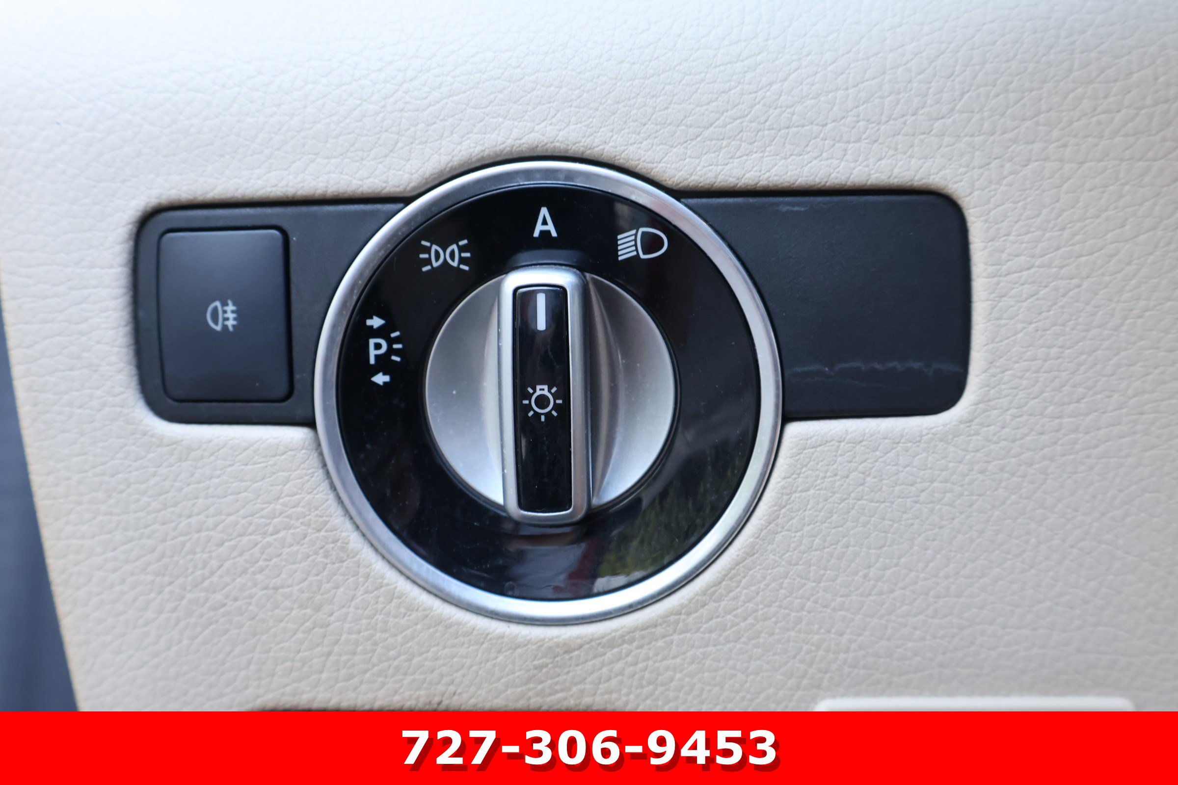 Used 2012 Mercedes-Benz SLK 350 image 20