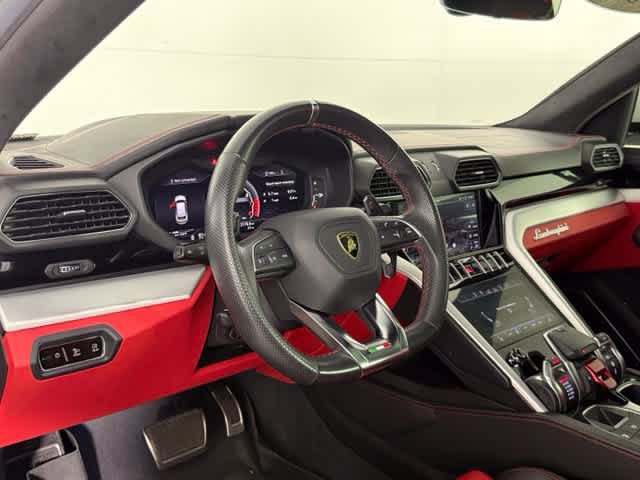 Used 2020 Lamborghini Urus AWD/4WD image 5