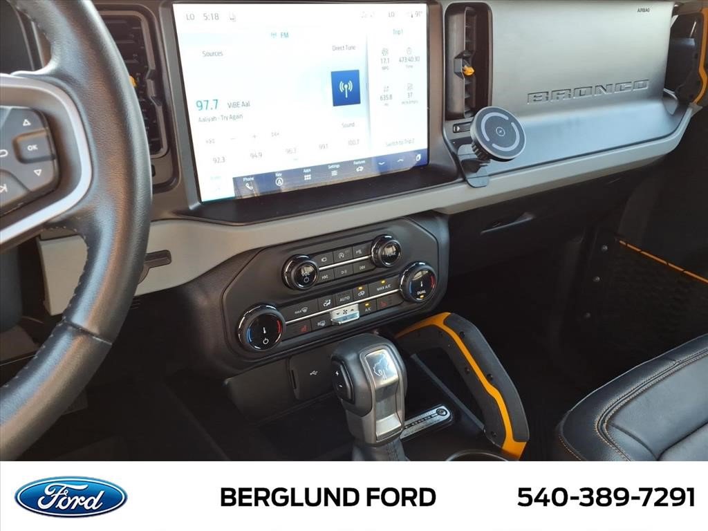 Used 2022 Ford Bronco Badlands w/ Sasquatch Package AWD/4WD image 32