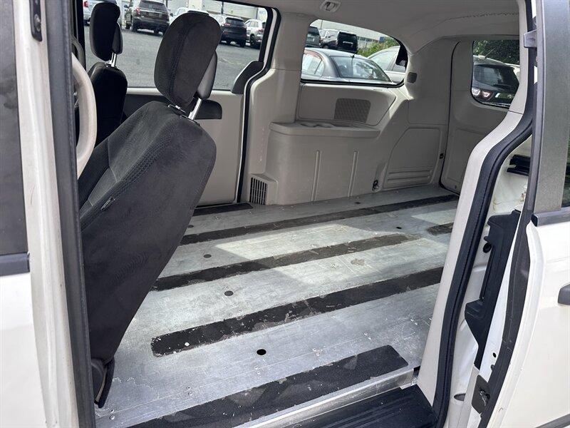 Used 2012 RAM C/V w/ PWR Window Group FWD image 11
