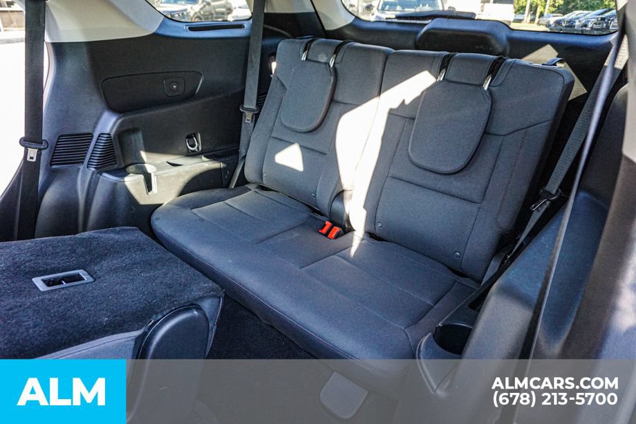 Used 2025 Ford Explorer Active RWD image 21