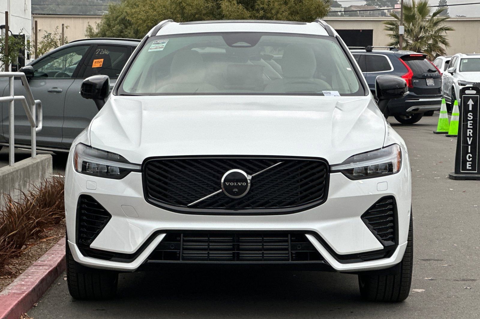 New 2026 Volvo XC60 T8 Ultra w/ Protection Package Premier image 10