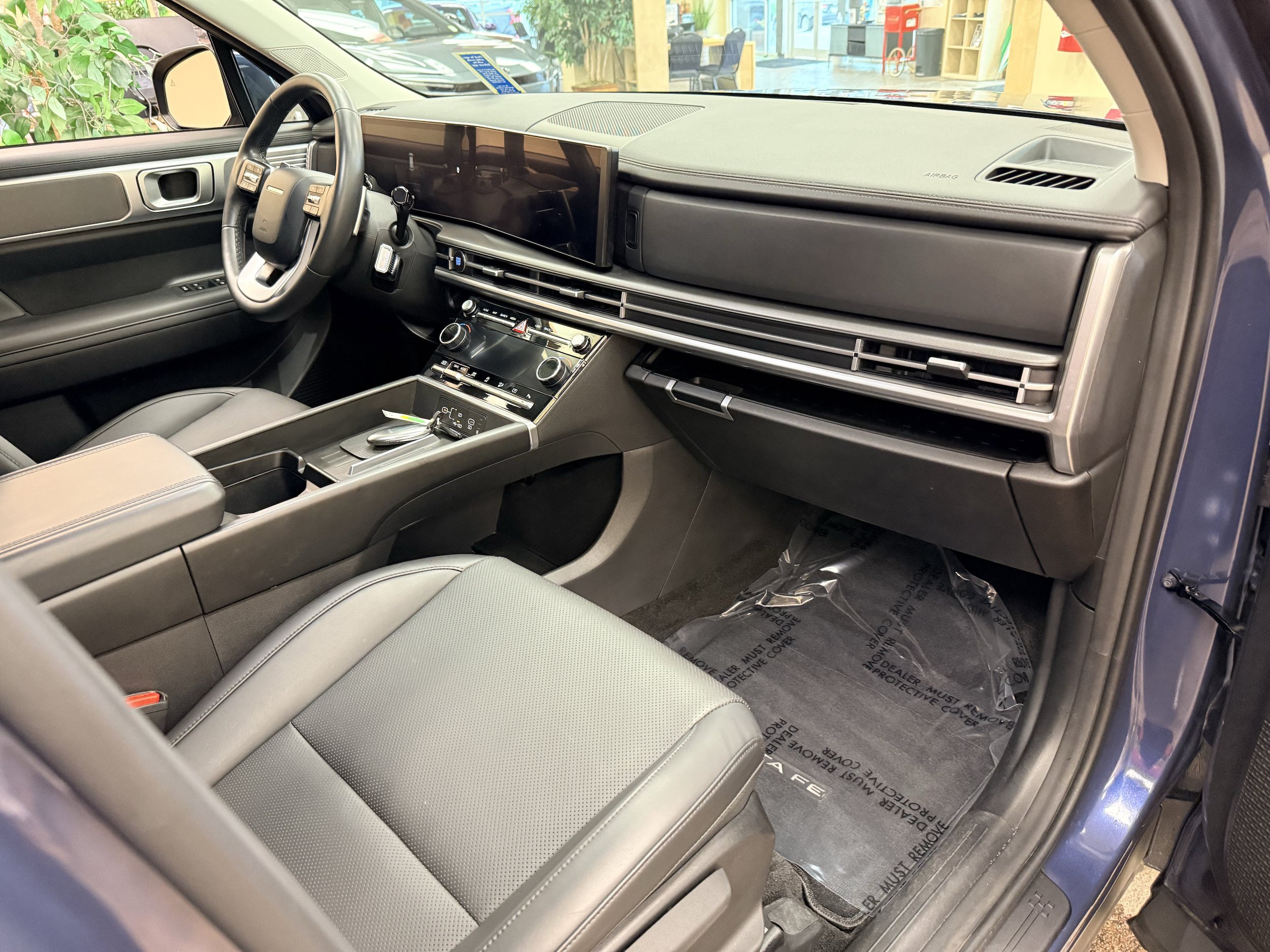 Used 2025 Hyundai Santa Fe SEL AWD/4WD image 15