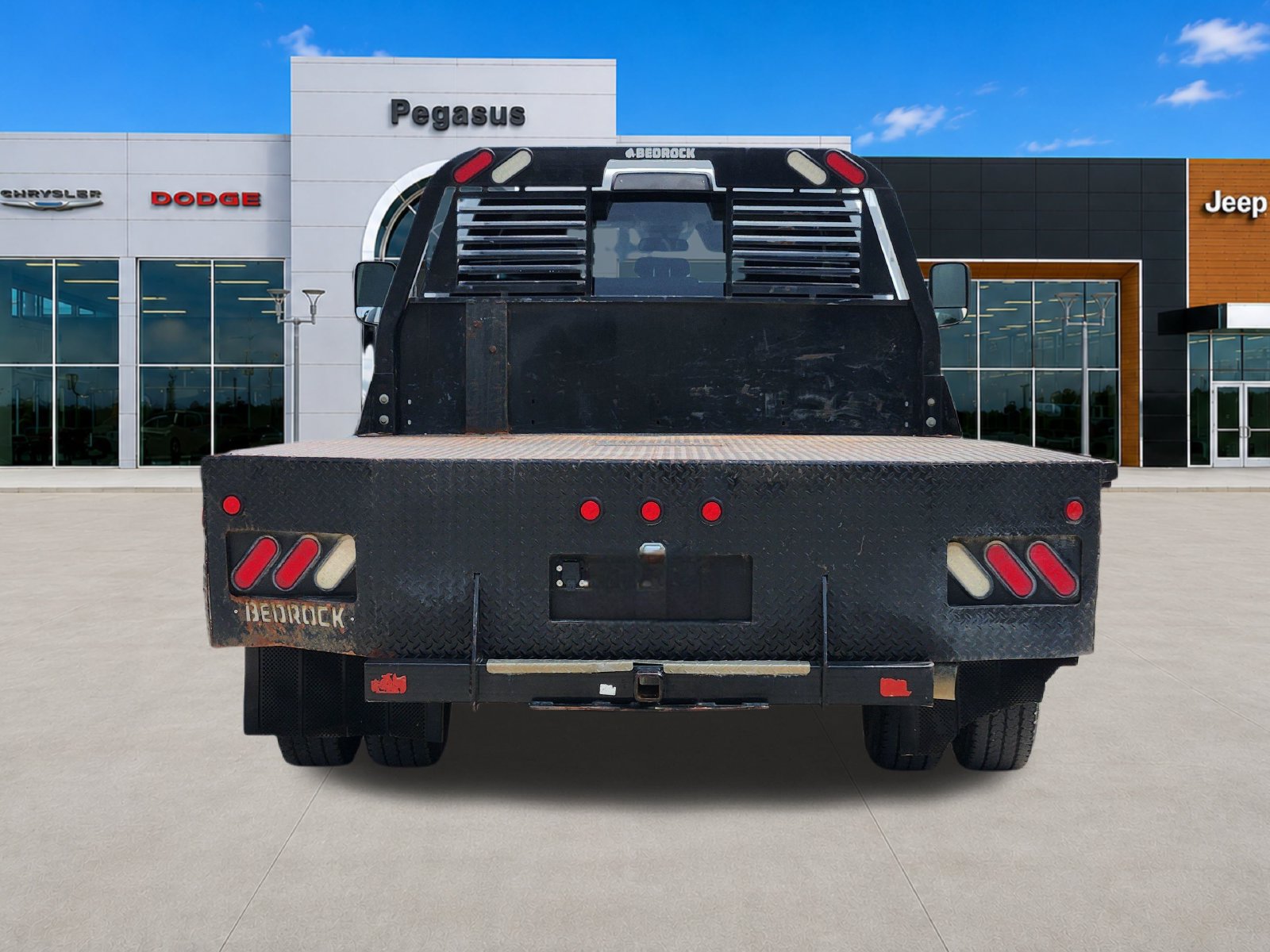 Used 2018 RAM 3500 Tradesman w/ Chrome Appearance Group AWD/4WD image 7