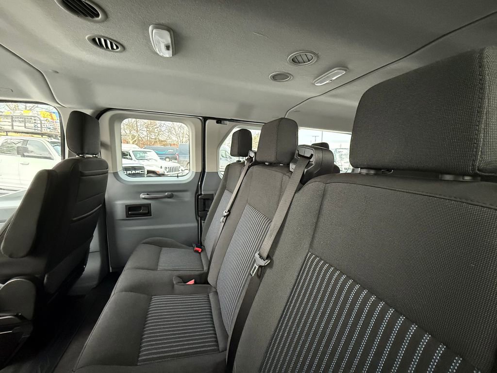 Used 2018 Ford Transit 350 XL image 17