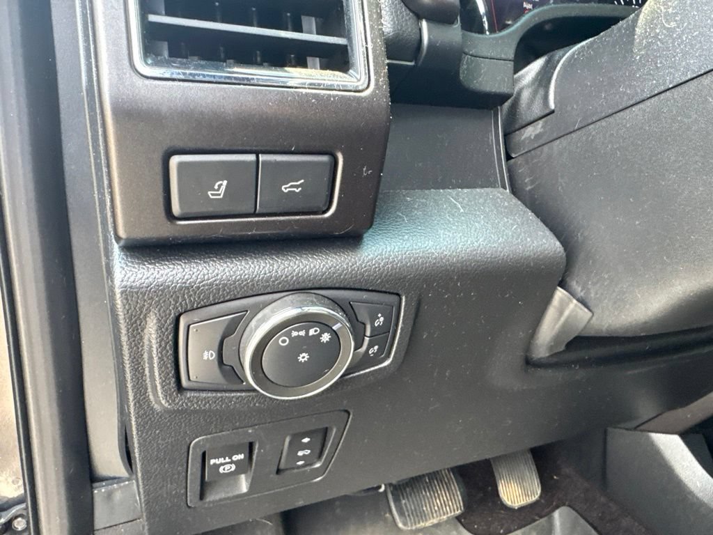 Used 2021 Ford Expedition Limited AWD/4WD image 13