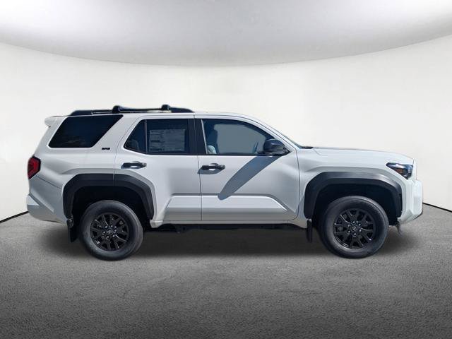 New 2026 Toyota 4Runner SR5 AWD/4WD image 2