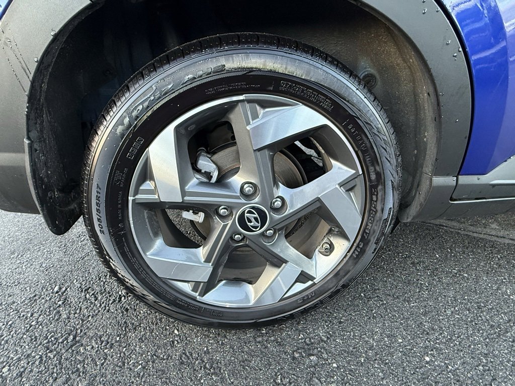 Used 2024 Hyundai Venue SEL image 29