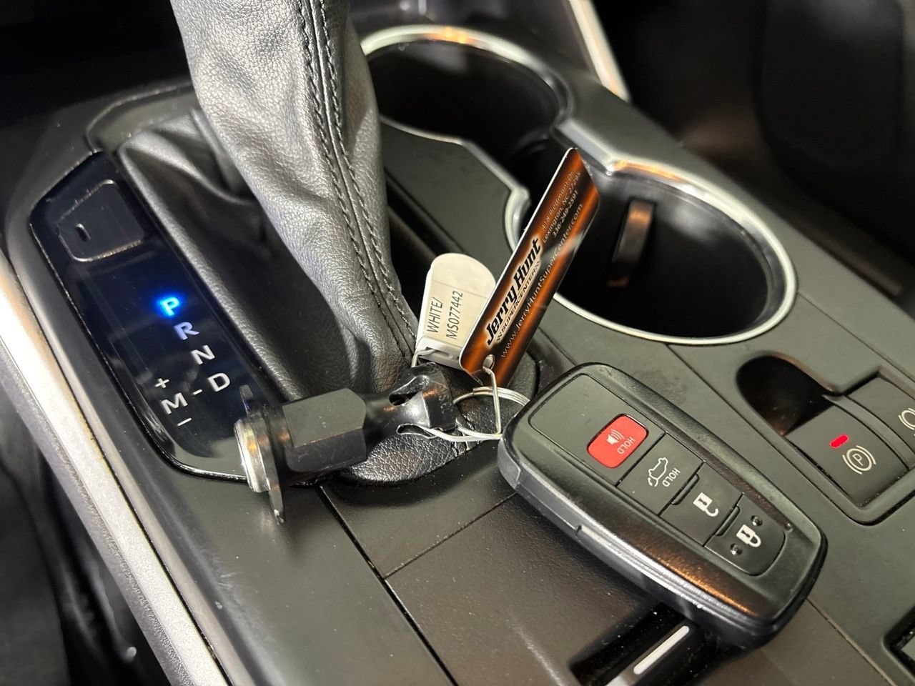 Used 2021 Toyota Highlander XLE FWD image 20