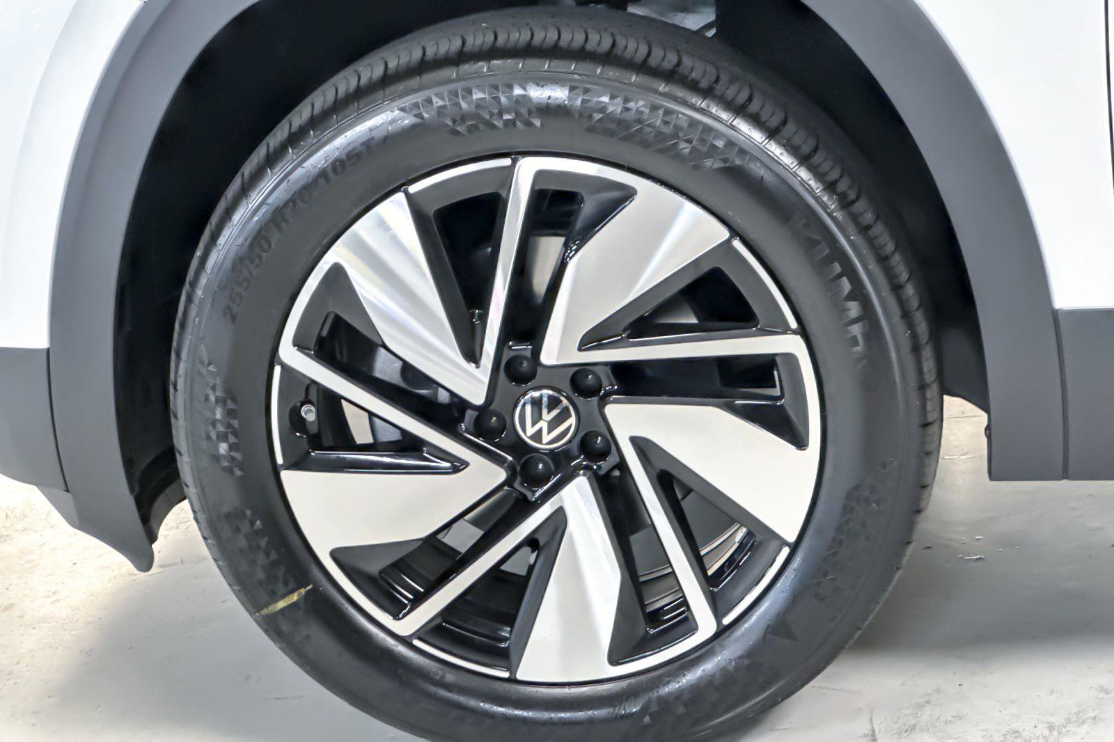 New 2026 Volkswagen Atlas SEL image 25