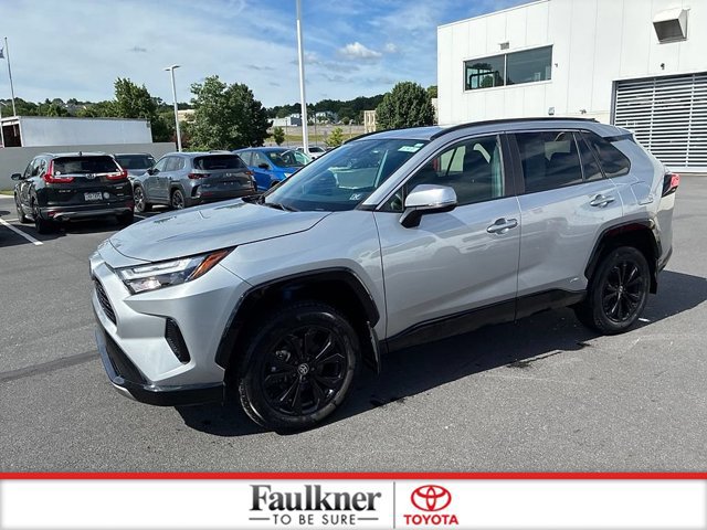 Certified 2024 Toyota RAV4 SE w/ Convenience Package AWD/4WD image 18