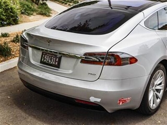 Used 2017 Tesla Model S 75 RWD image 9