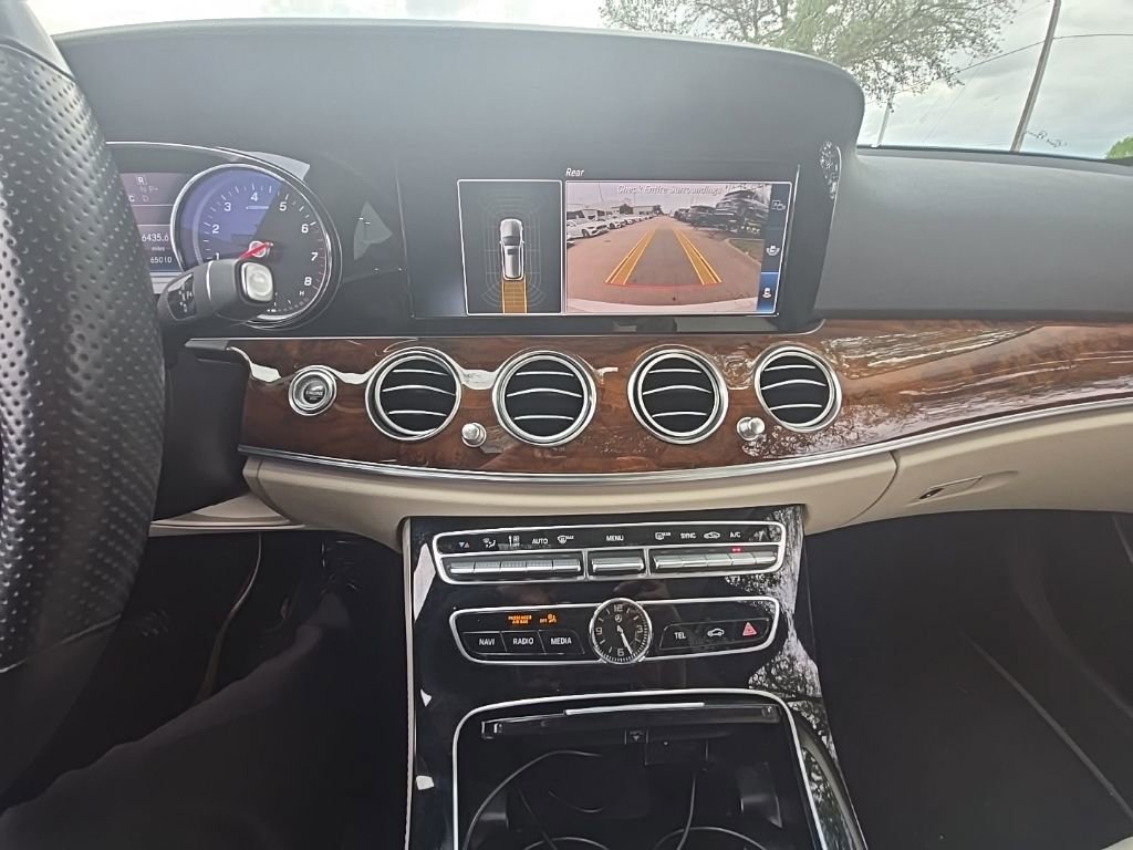 Used 2018 Mercedes-Benz E 400 4MATIC Wagon image 16