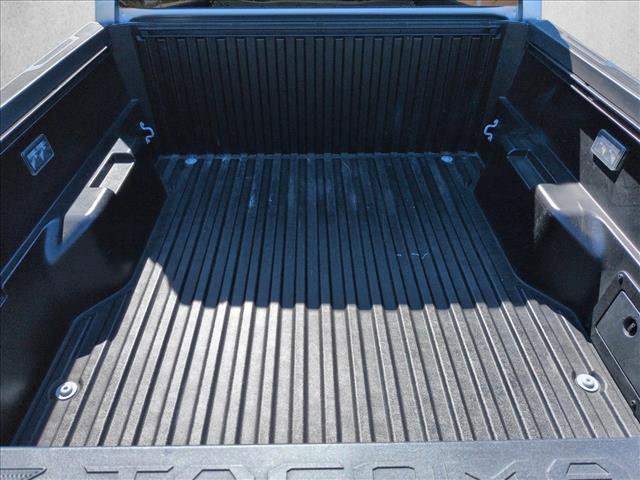 Used 2025 Toyota Tacoma TRD Sport image 6