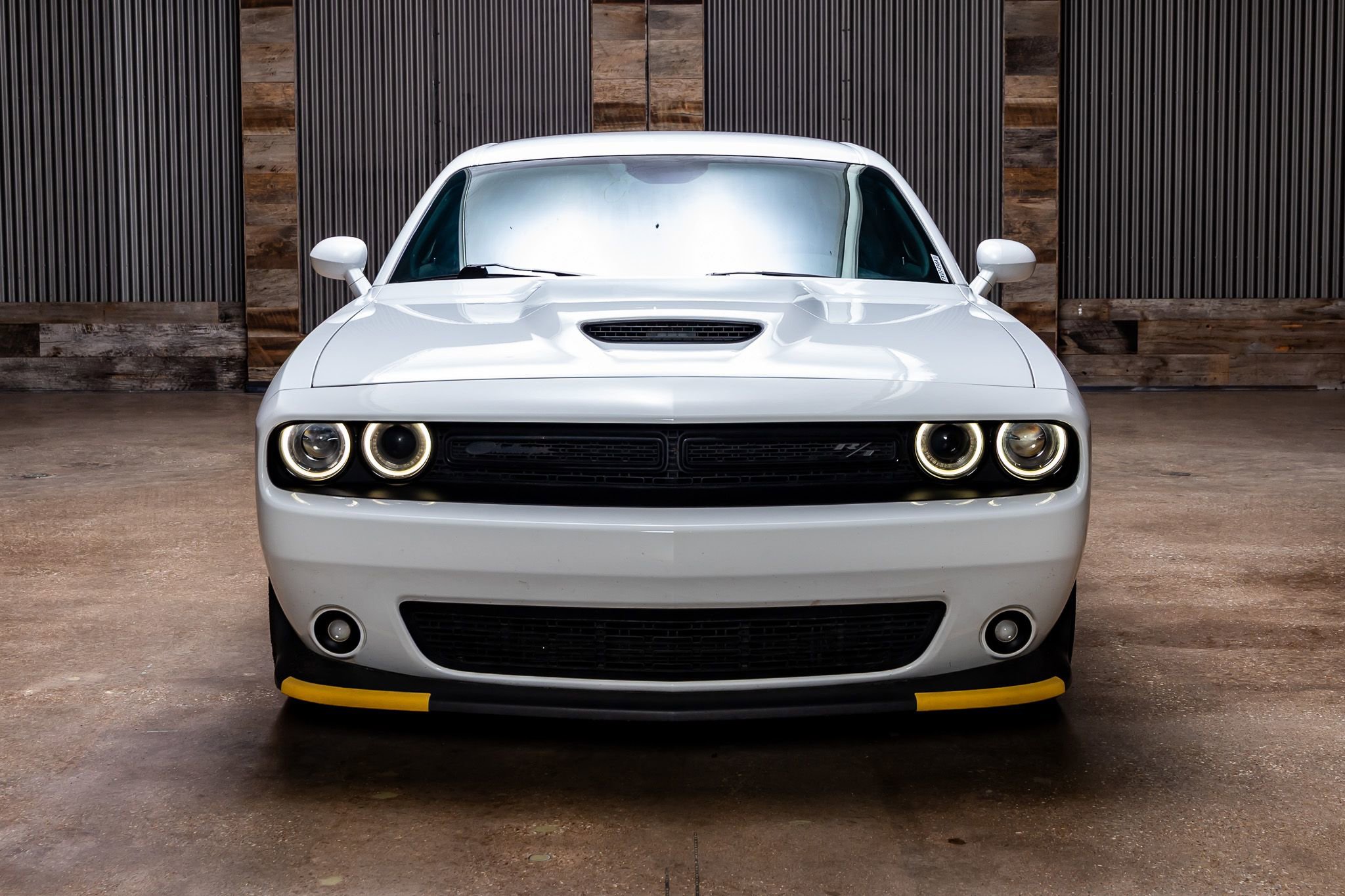 Used 2019 Dodge Challenger R/T w/ Blacktop Package image 2