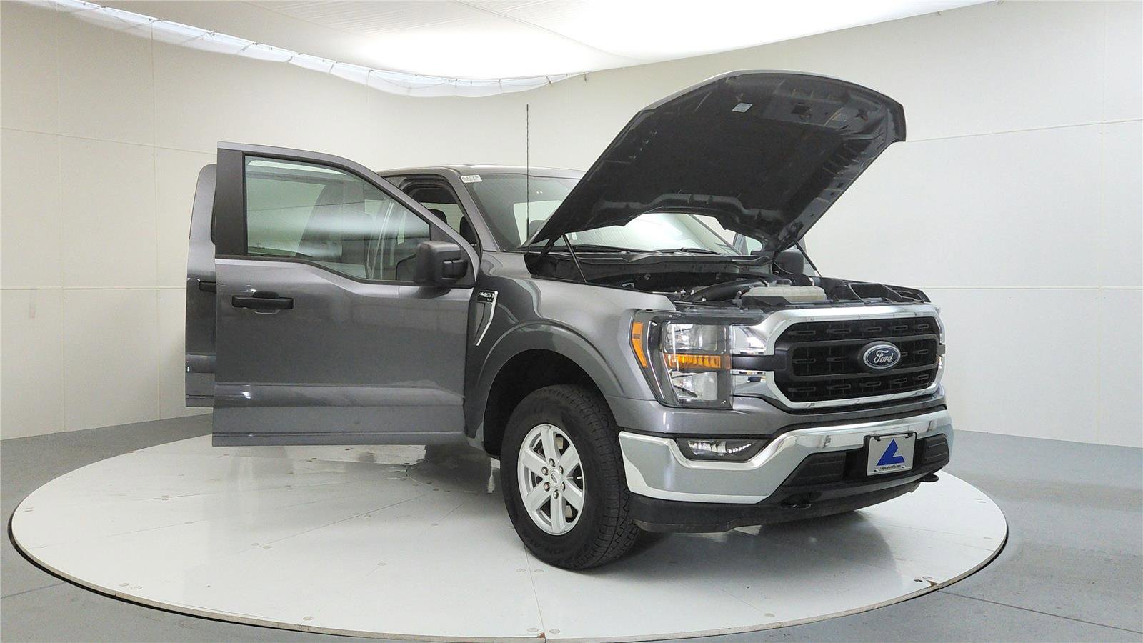 Used 2023 Ford F150 XLT image 10