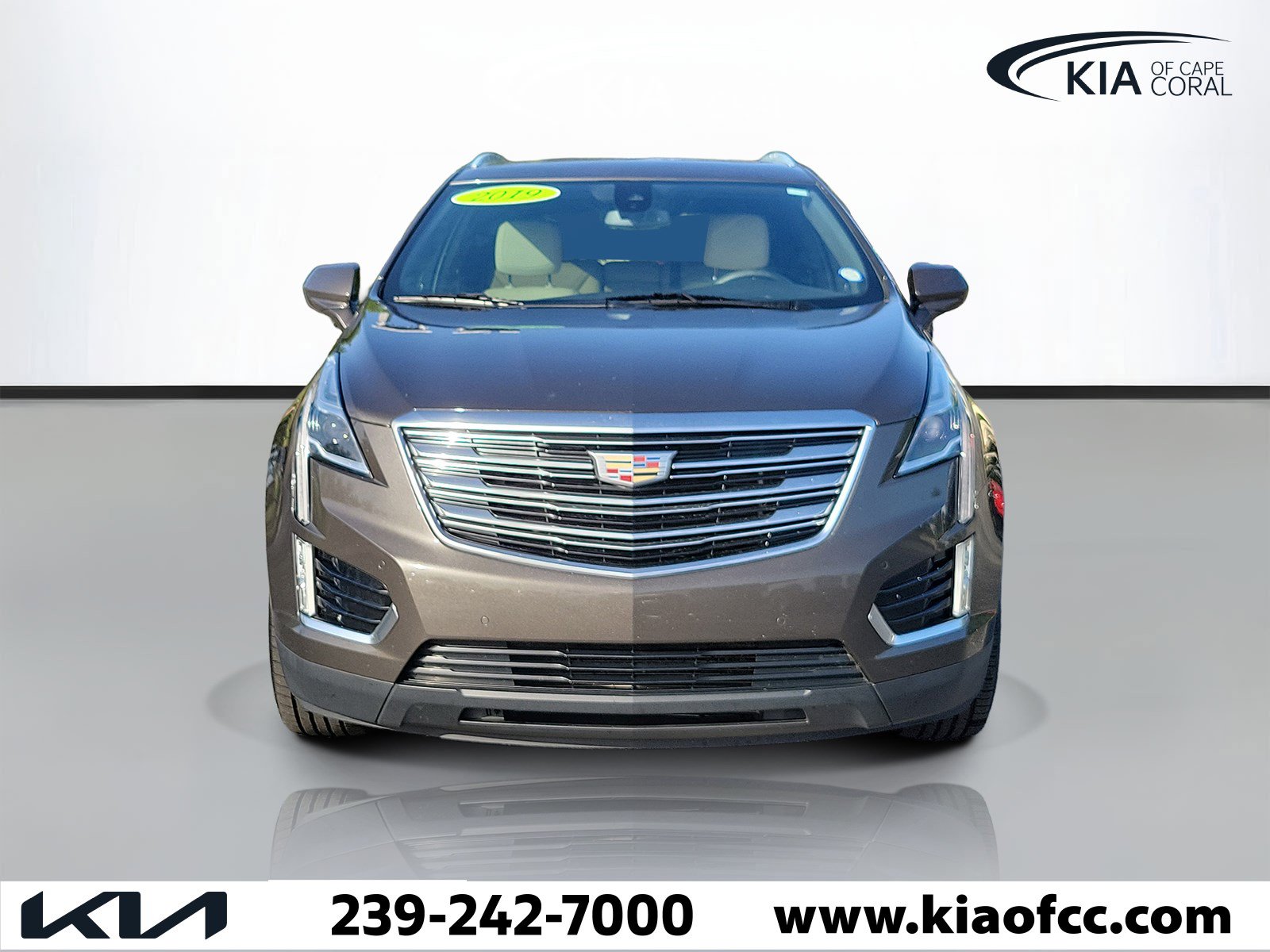 Used 2019 Cadillac XT5 Premium Luxury FWD image 2