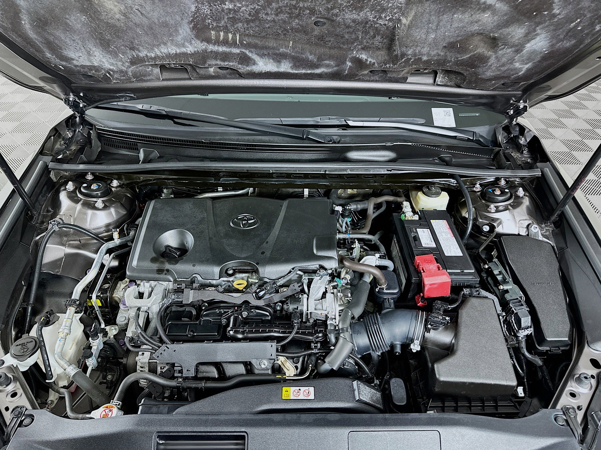 Used 2018 Toyota Camry LE w/ Convenience Package image 31