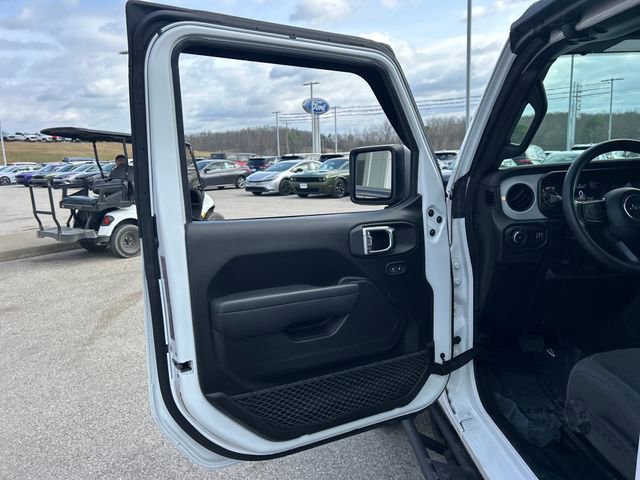 Used 2025 Jeep Wrangler Sport image 32