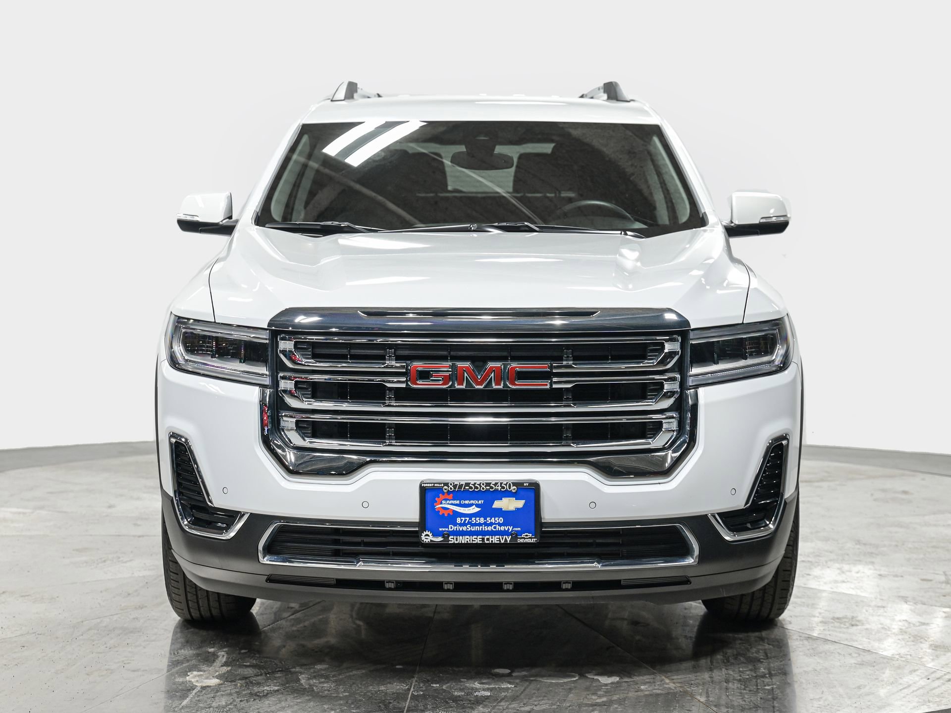 Used 2023 GMC Acadia SLE w/ Driver Convenience Package image 10