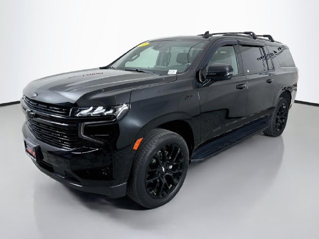 Used 2023 Chevrolet Suburban RST w/ Luxury Package AWD/4WD image 3