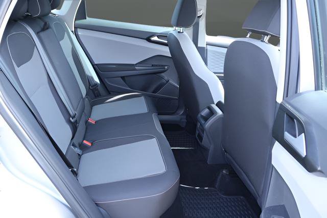 Certified 2023 Volkswagen Taos S FWD image 19
