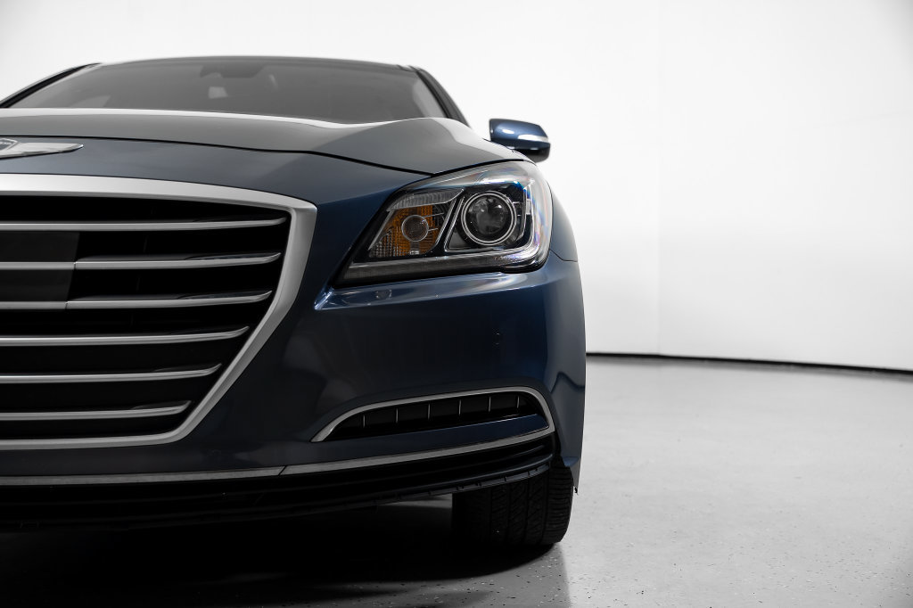 Used 2015 Hyundai Genesis 3.8 w/ Option Group 03 RWD image 17