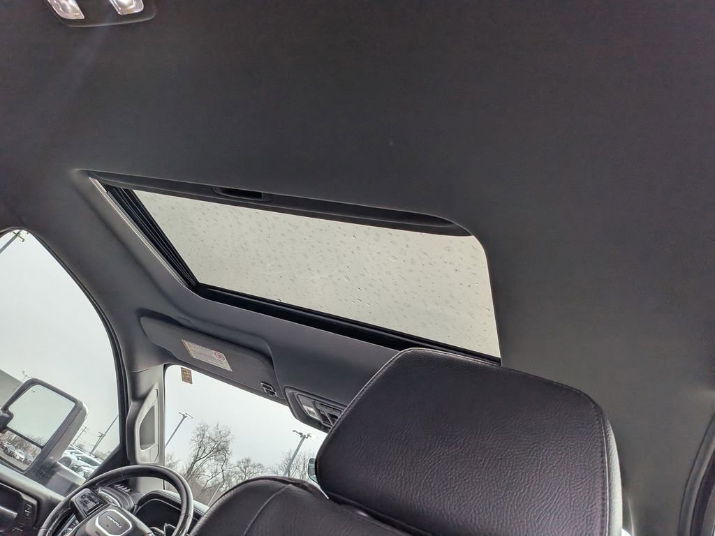 Used 2021 GMC Sierra 2500 Denali w/ Denali Ultimate Package image 23