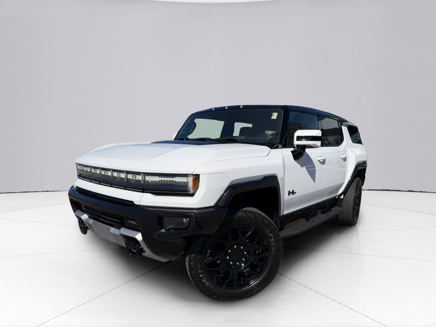Used 2025 GMC Hummer EV 2X w/ LPO, Dark Essentials Package